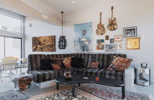 Pioneertown Casa | Stairway To Heaven By The Cohost Company