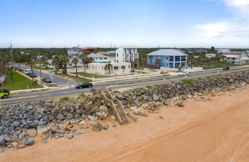 Flagler Beach Casa | Stairway to Heaven Hot Tub Beach Retreat