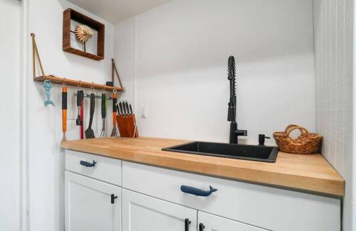 Flagler Beach Casa | Stairway to Heaven Hot Tub Beach Retreat