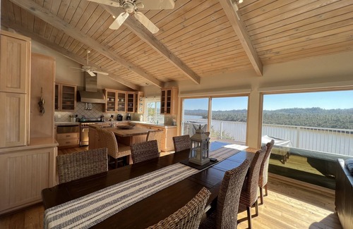 Oak Shores Casa | Stairway to Naci Heaven 180 degree lakefront views Pet Friendly, WIFI