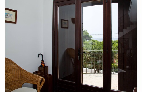 Leporano Marina Villa | CHALET PRESTIGIOSO DE ESCALERAS CON 11 CAMAS, PISCINA, panorama de 250mt en la playa