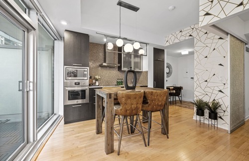 Toronto Entertainment District Apartamento | Stallion Suites Opp CN Tower & Scotiabank Arena