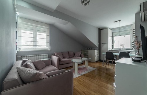 Grbavica Apartamento | STAN - APARTMAN KROKI