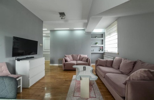 Grbavica Apartamento | STAN - APARTMAN KROKI