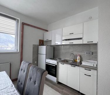 Mrkonjic Grad Apartamento | Stan na dan GlobusMG