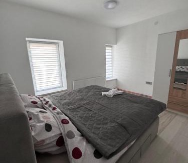 Mrkonjic Grad Apartamento | Stan na dan GlobusMG
