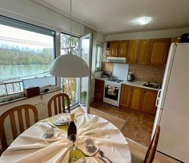 Bosanska Dubica Apartamento | Stan na dan Kej Una