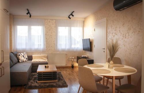 Loznica Apartamento | Stan na dan u centru Loznice !