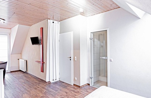 Langsur Cama Y Desayuno | Standard Doppelzimmer - Weingut Johannishof