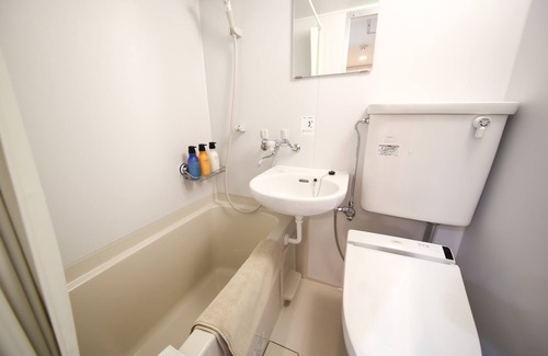 Uehonmachi Hotel | Standard Twin Room / Osaka city Ōsaka