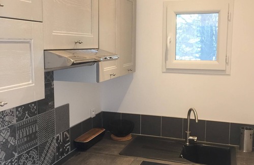 Merindol Cabaña | ALBERGUE PERMANENTE CON SPA / LUBERON PRIVADO