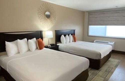 Anaheim Resort Hotel | Stanford Inn & Suites Anaheim