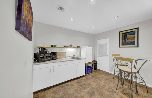 Bloomfield Apartamento | Stanley - at Empire Inn and Suites