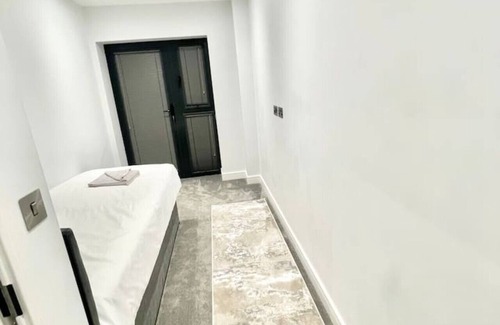 Stanmore Apartamento | Stanmore Central - Ground Floor Garden Apartment