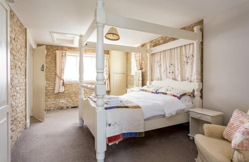 Condicote Casa | Stanton House, 6 bedroom, 5 bath