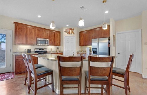 Johnson City Casa | Stanton Valley | Family Friendly Retreat with Pool