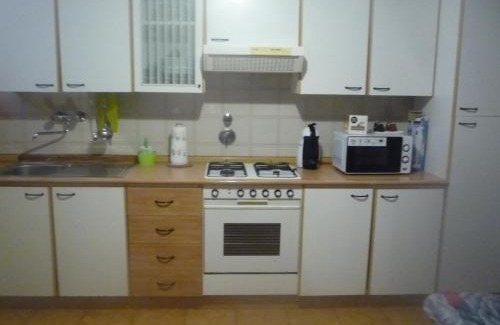 Oltretorrente Apartamento | Stanza in appartamento condiviso nel centro storico di Parma