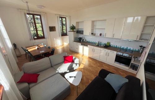 Misov Apartamento | Stará Škola