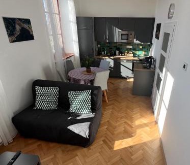 Misov Apartamento | Stará Škola