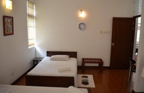 Mount Lavinia Casa | Star Class Comfort In Capital City