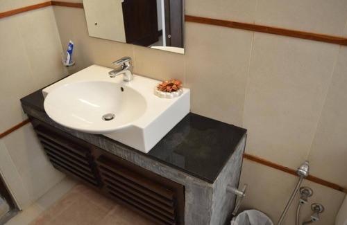 Mount Lavinia Casa | Star Class Comfort In Capital City