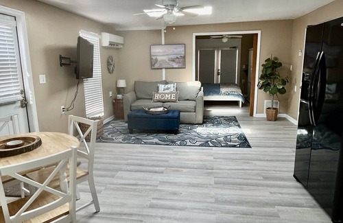 Summerland Key Cabaña | STAR FISH COTTAGE, Sleeps 4 - Summer Vacation, Lobster & Fishing Season is Here!