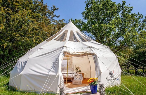 Loughborough Cabina | Star Gazing Bell Tent Farm Stay