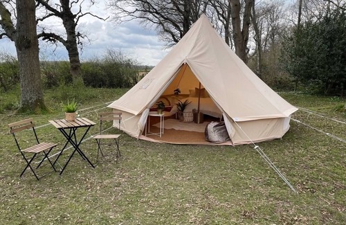 Dwyran Cabina | Star Gazing Cozy Hot Tent with Log Burner