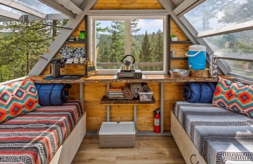 Missoula Cabina | Star-gazing, pet-friendly, remote The Blind Cabin with Hot Tub near Missoula, MT