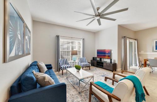 Kissimmee Casa | Star Hideaway at Storey Lake by Shine Villas townhouse