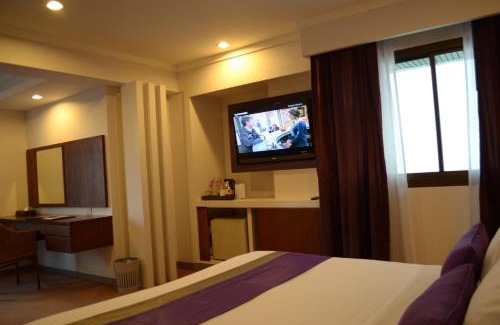 Chang Khlan Hotel | Star Hotel Chiang Mai - SHA Extra Pus
