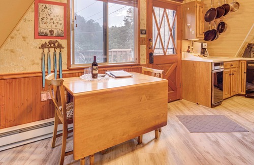 Pine Mountain Club Cabina | 'Star House' en Pine Mtn Club - ¡20 minutos para esquiar!