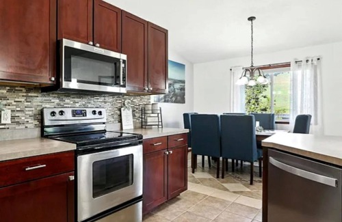 Piedmont Casa | Star of the Neighborhood