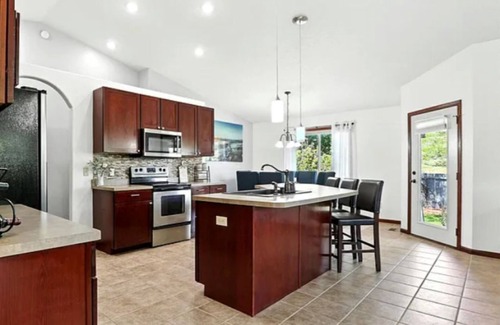 Piedmont Casa | Star of the Neighborhood