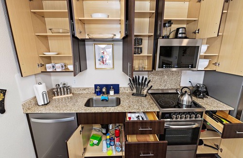 Prairie Village Apartamento | ★✪Star Wars✪KING BD✪No Stairs!✪Fast Wifi✪Dedicated Covered Parking✪★