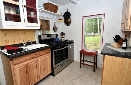 Saranac Lake Cabina | Starboard Point es un retiro de vacaciones SÓLO EXCESO, ACCESO DESDE EL BARCO SOLAMENTE