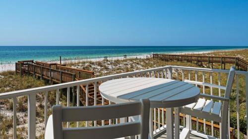 Pensacola Beach Casa | Starboard Village 225- Sandpiper Cottage
