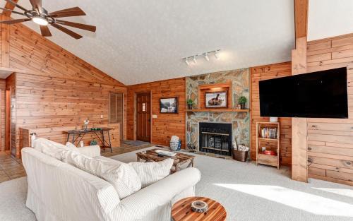 Tate Casa | Starcross Summit - Sunny spaces gorgeous views