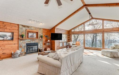 Tate Casa | Starcross Summit - Sunny spaces gorgeous views