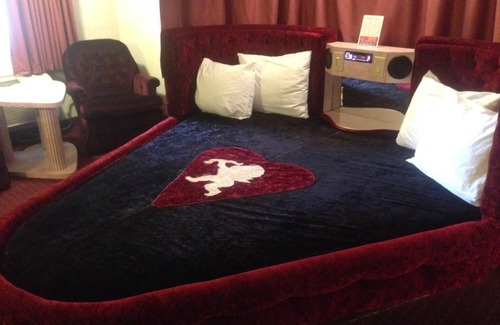 Naperville Hotel | Stardust Motel