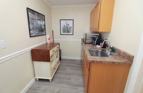 Nags Head Apartamento | Starfish Suite at Fin & Feather 2BR Condo with Sound Views + Close to Beach