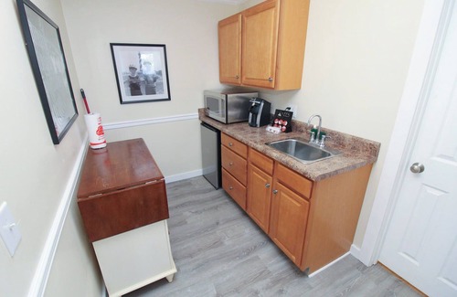Nags Head Apartamento | Starfish Suite at Fin & Feather 2BR Condo with Sound Views + Close to Beach