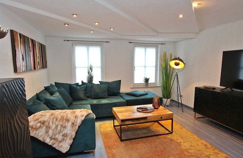 Burg Stargard Apartamento | Vrbo Property