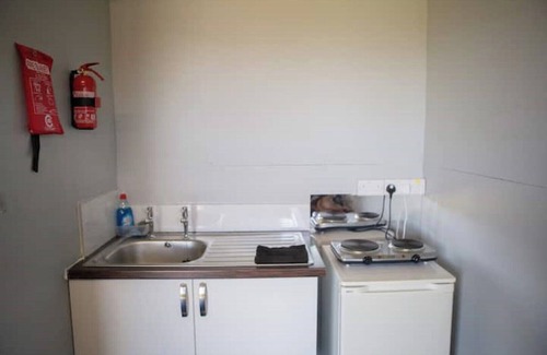 West Buckland Alquiler De RV | Stargaxing, hot tub and wood fire