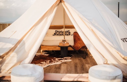 Klamath Falls Alquiler De RV | Stargazer Bell Tent at The Rossetto Ranch