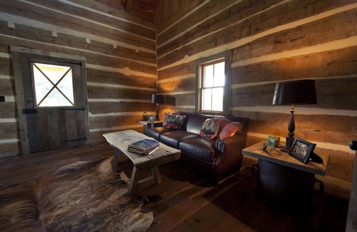 New Ulm Cabina | Starhill Granjas Hinze cabina