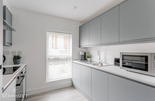 Newbury Apartamento | StarHost Residences | Brand New 2 Bed Apartment in Newbury Town Centre
