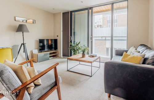 Guildford Apartamento | StarHost Residences | Modern Spacious 2 Bed Apartment in the Centre of Guildford