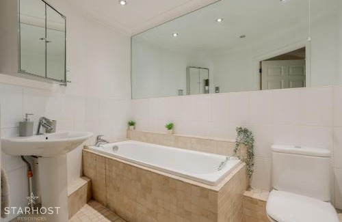 Newbury Apartamento | StarHost Residences - Smart 2 Bedroom Apartment in Newbury