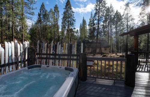 North Wawona Casa | Starlight Lodge